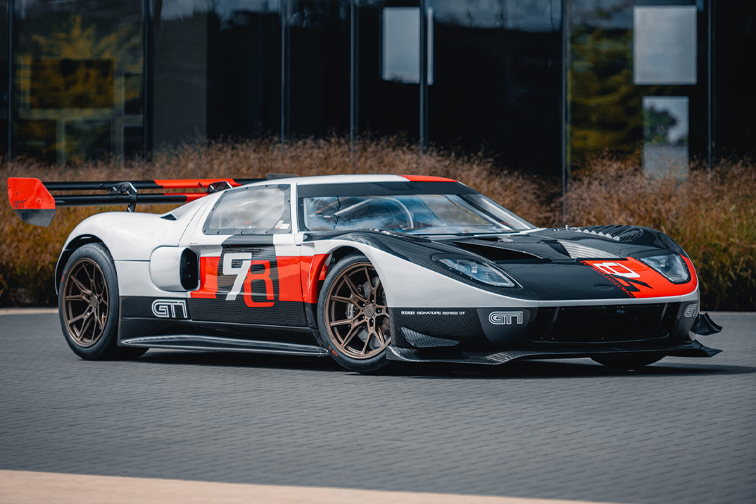 Lynx-Motors-GT1-Ford-GT-Restomod-0-Hero.jpg