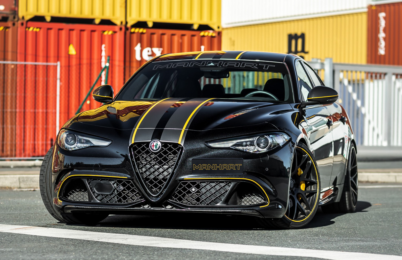 Manhart Alfa Romeo (19).JPG