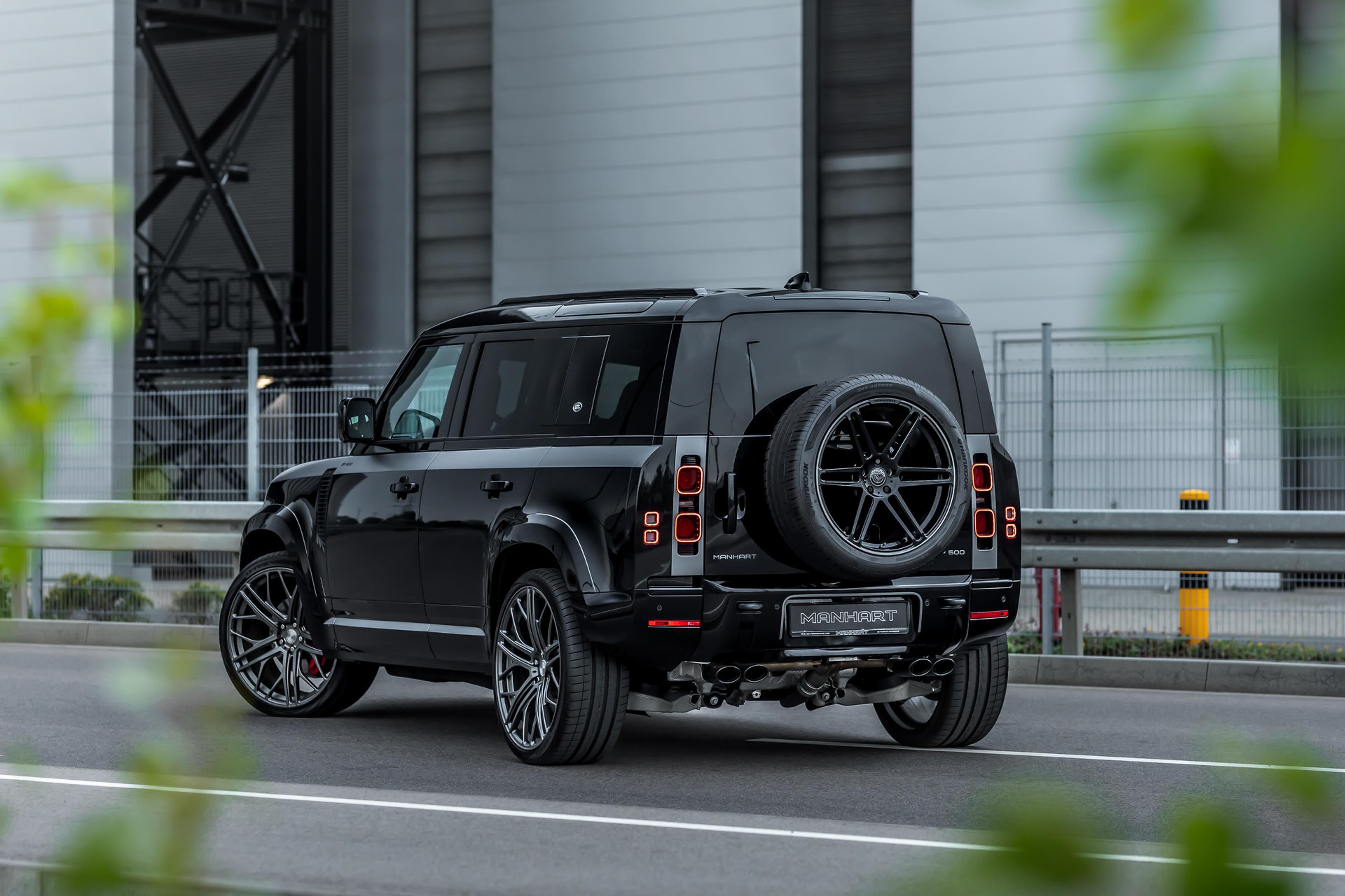 Manhart Land Rover Defender (9).JPG