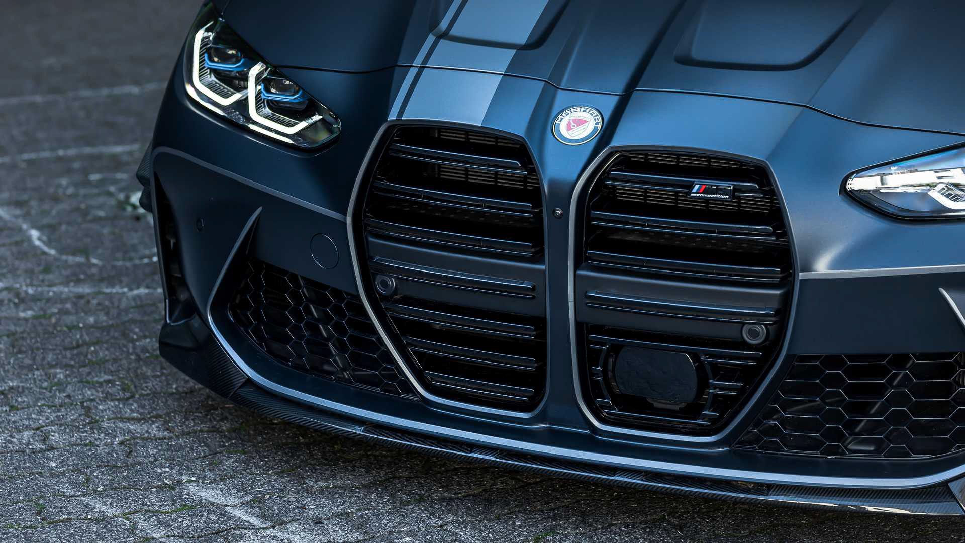 Manhart MH3 GTR (13).JPG
