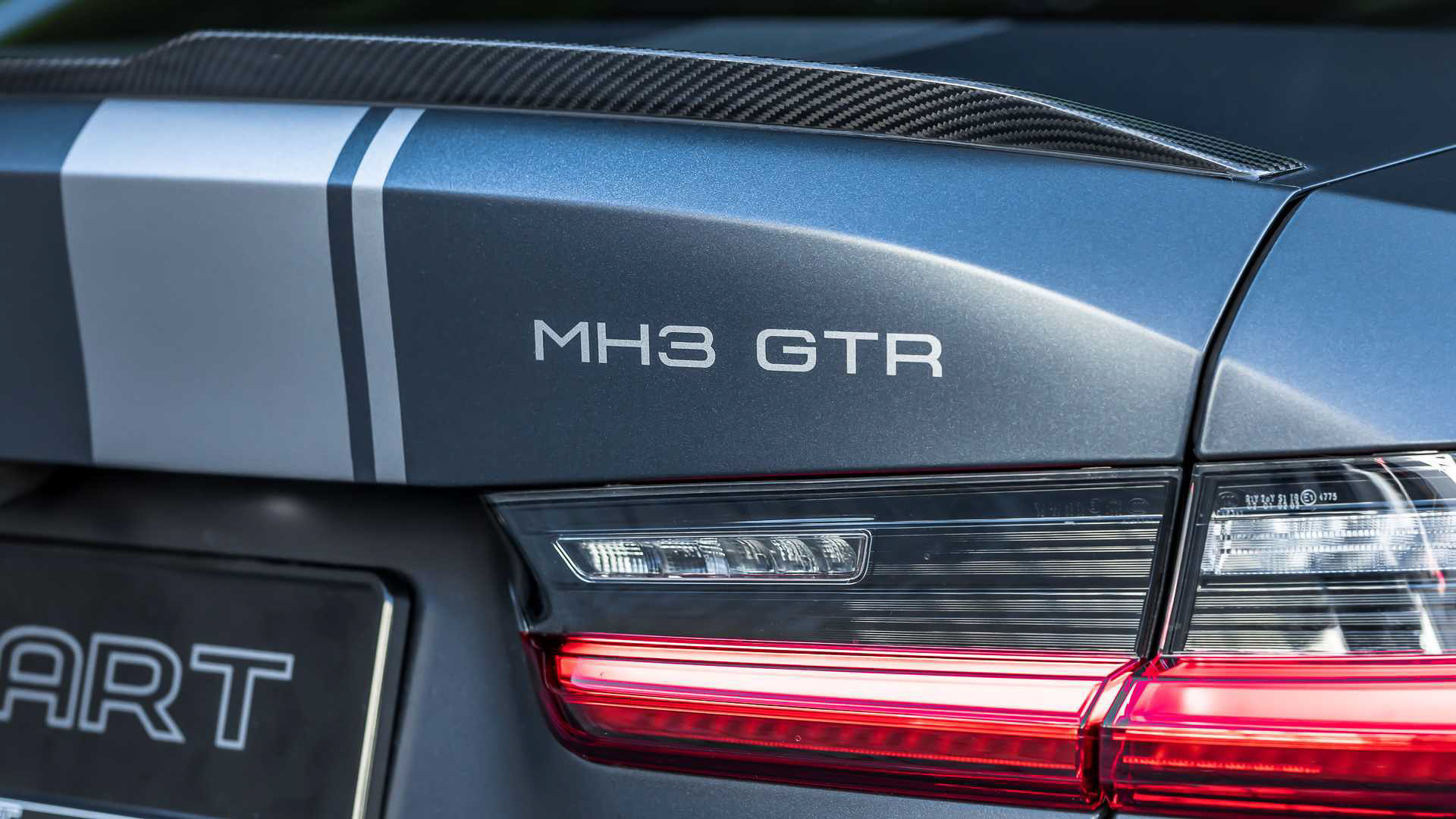 Manhart MH3 GTR (3).JPG