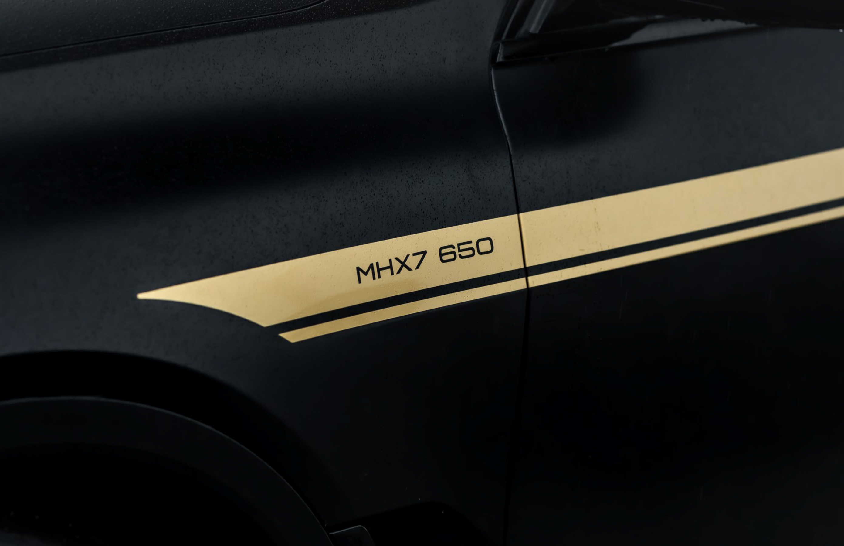 Manhart MHX7 (9).JPG