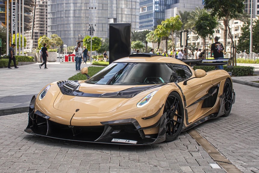 mansory-koenigsegg-jesko-2-anh-1.jpeg