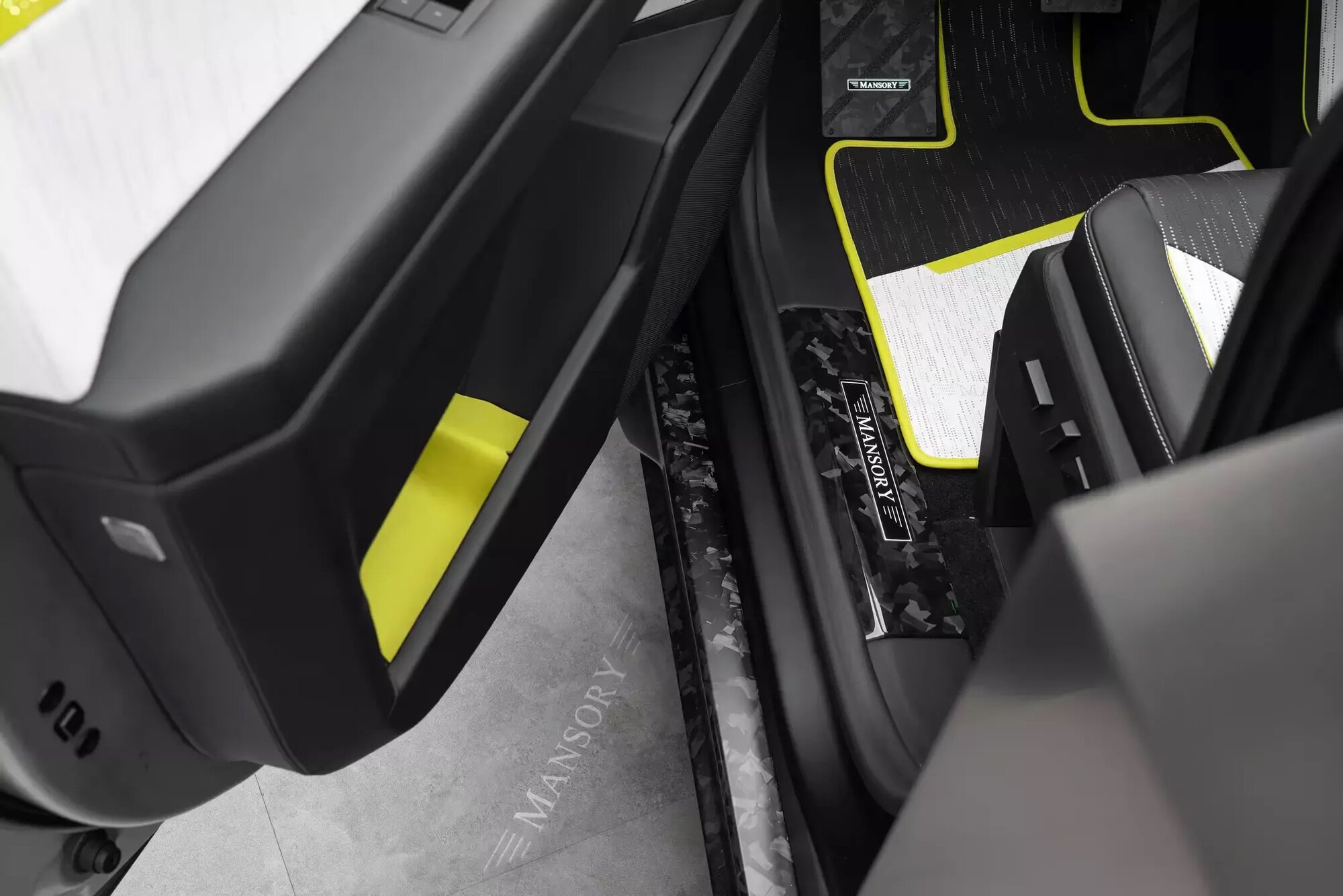 Mansory-Tesla-Cybertruck-Elongation-Evo-19.jpeg