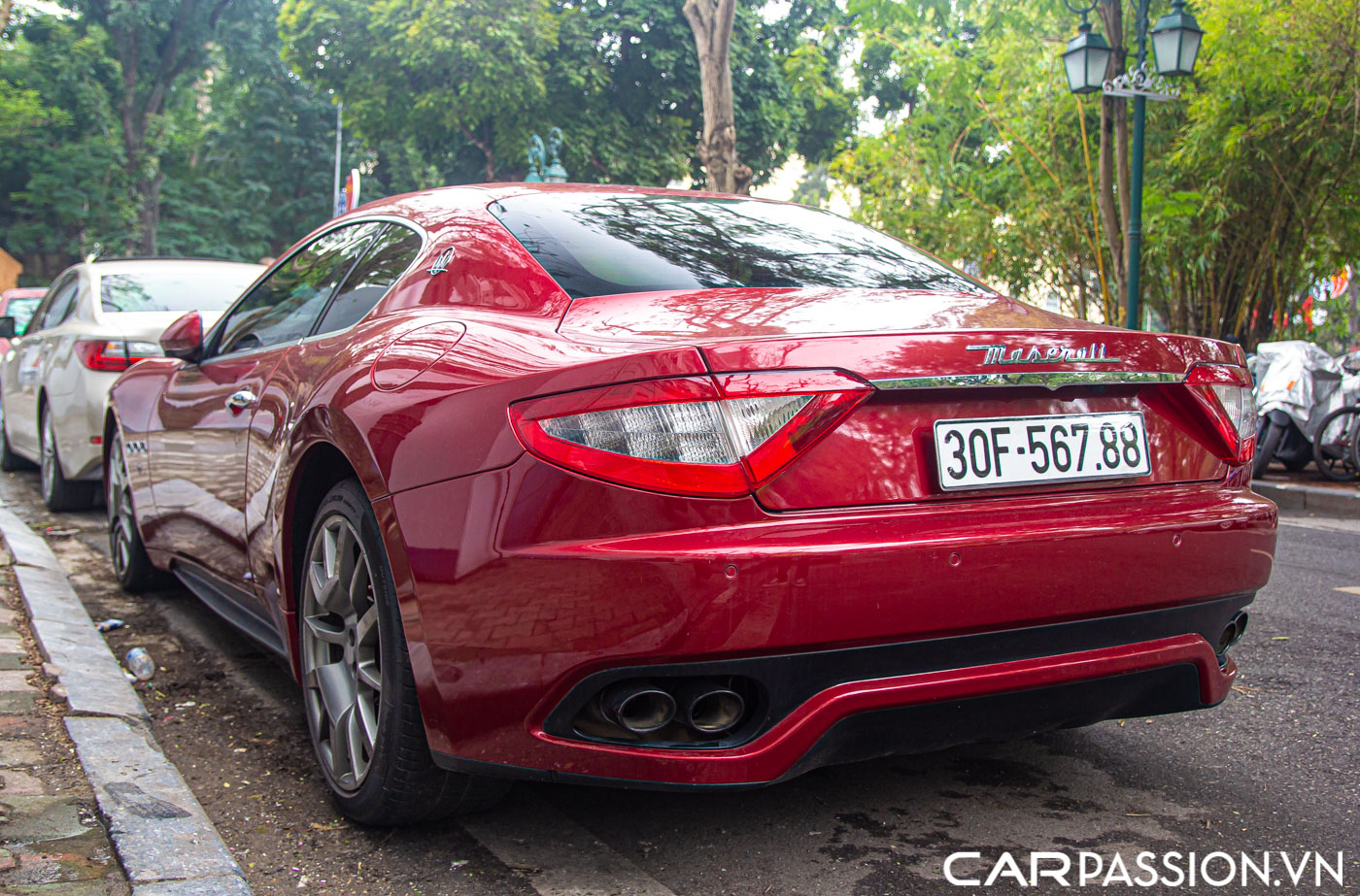 Maserati Gran Turismo (18).JPG