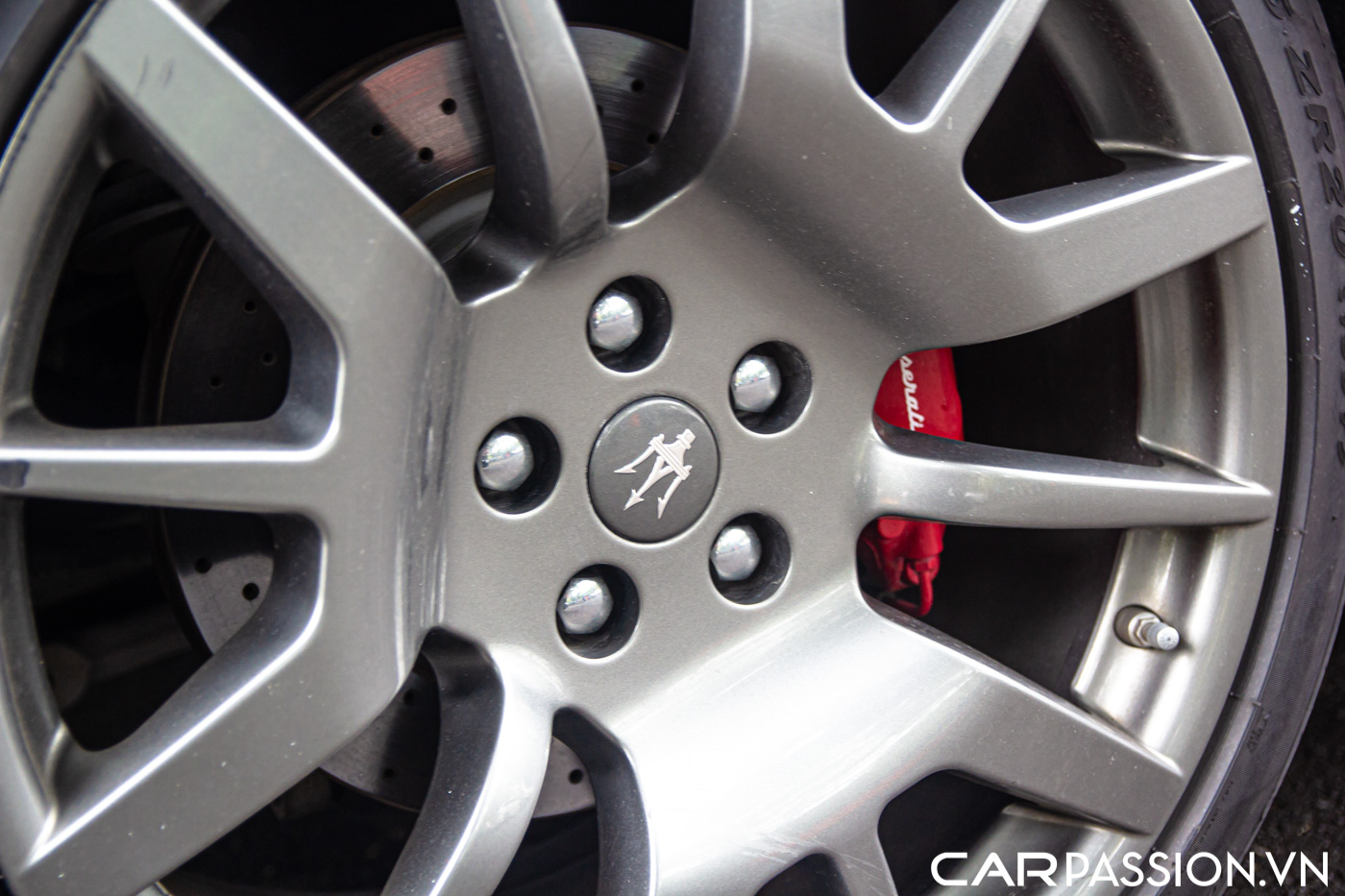 Maserati Gran Turismo (38).JPG