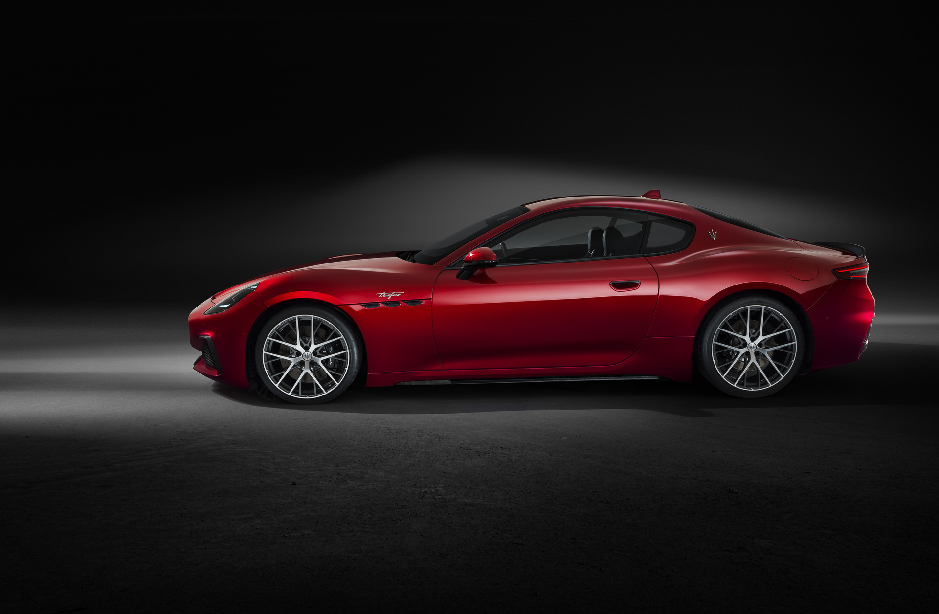 Maserati GranTurismo (10).JPG