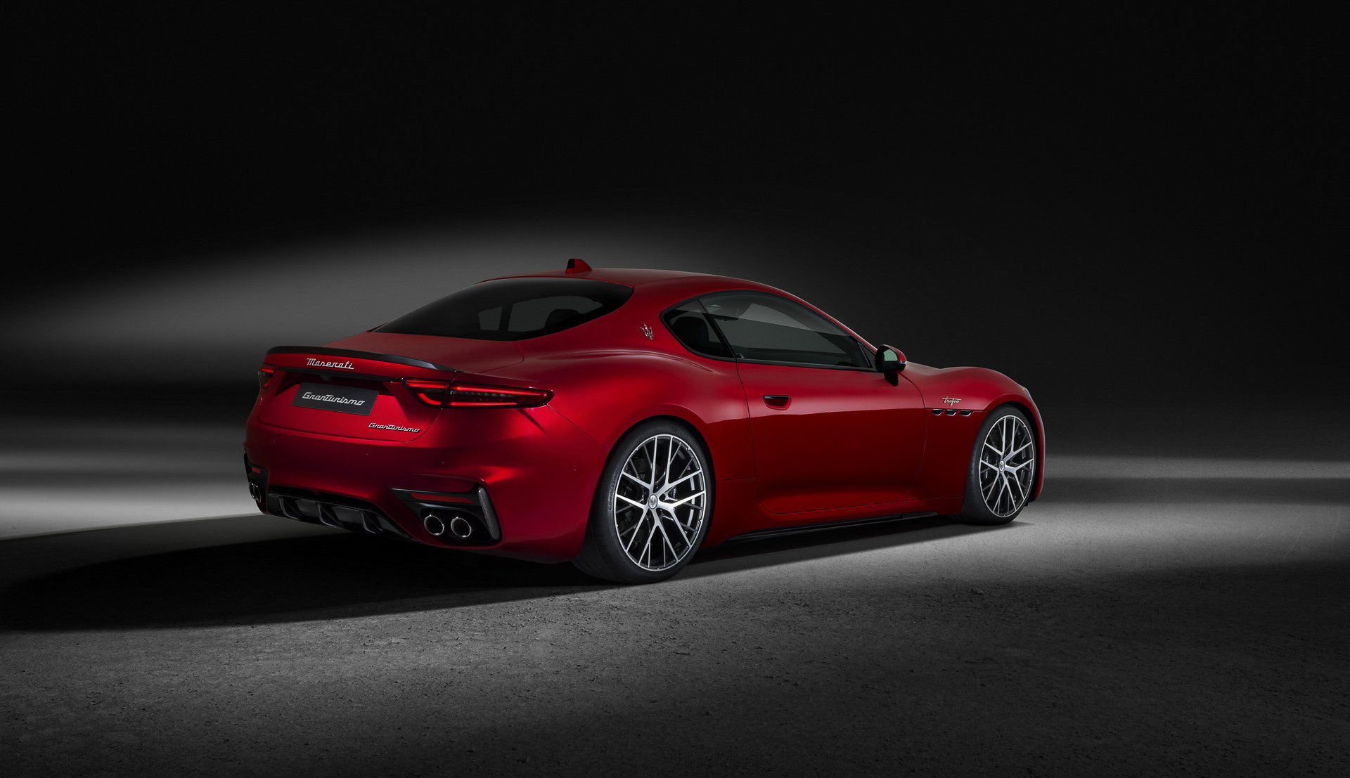 Maserati GranTurismo (11).JPG