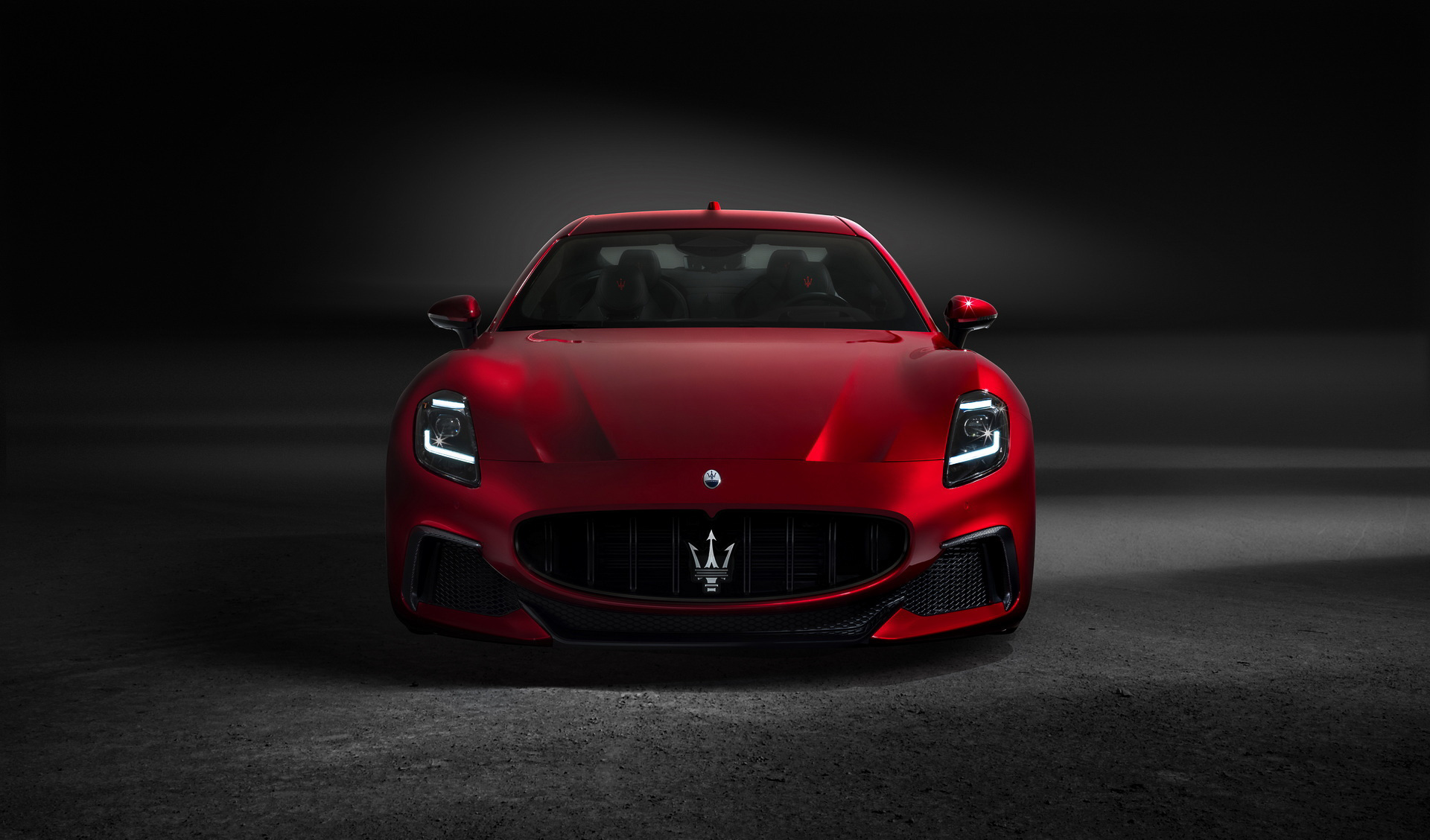 Maserati GranTurismo (13).JPG