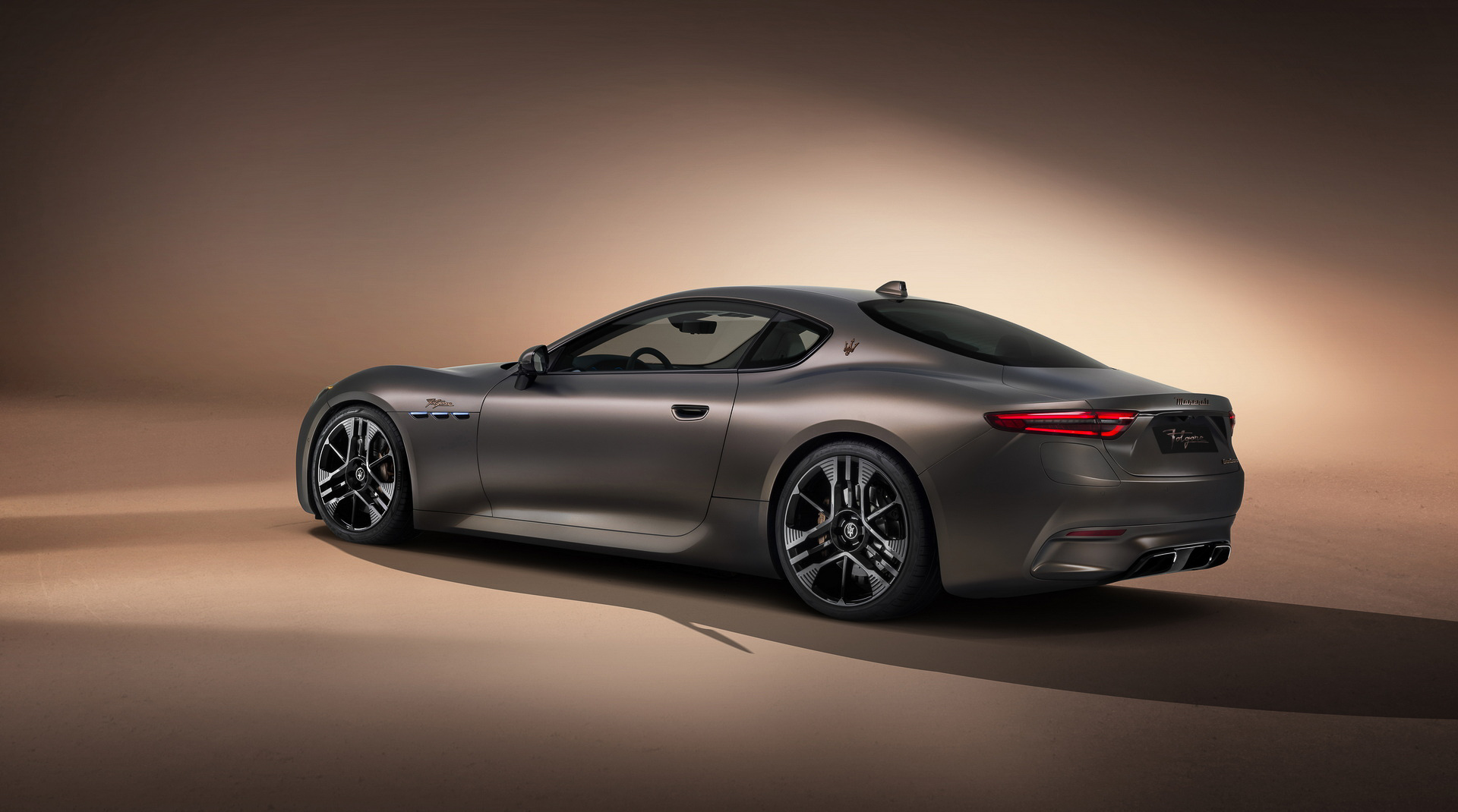 Maserati GranTurismo (19).JPG
