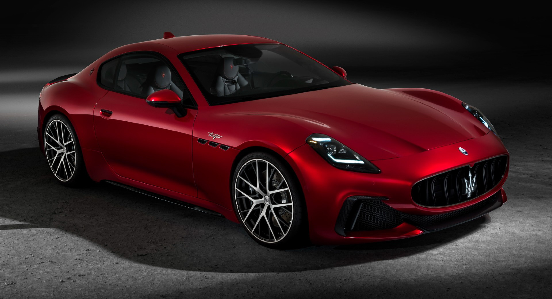 Maserati GranTurismo (8).JPG