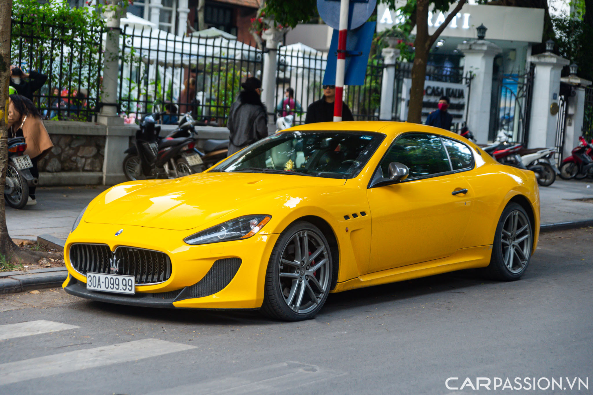 Maserati Granturismo MC Sportline (3).jpg
