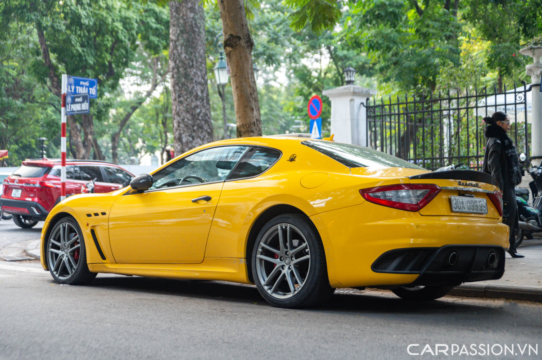 Maserati Granturismo MC Sportline (4).jpg