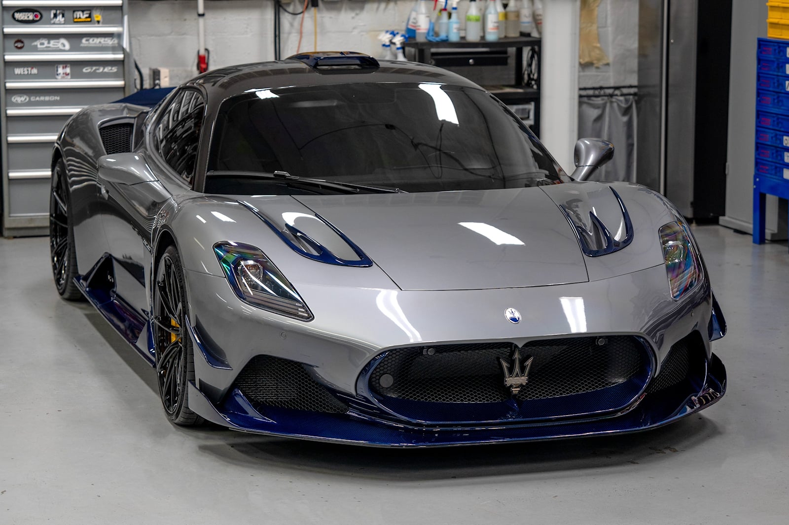 Maserati MC20 (2).jpg
