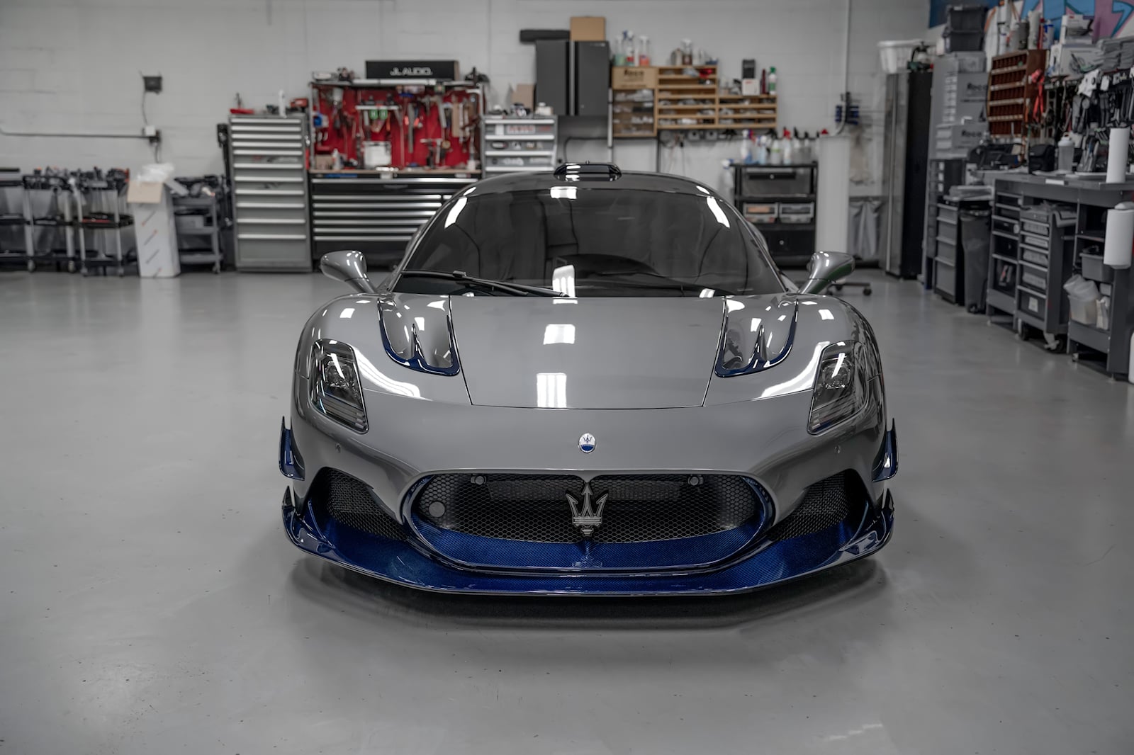 Maserati MC20 (4).jpg