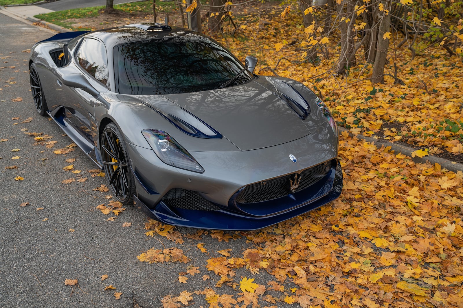 Maserati MC20 (9).jpg