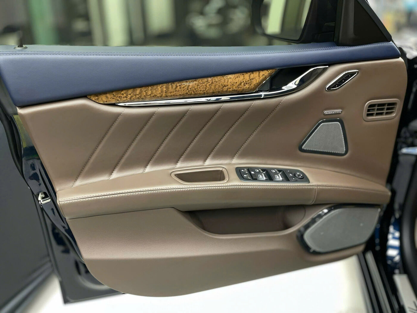 Maserati-Quattroporte-GTS-V8-2019 (10).jpg