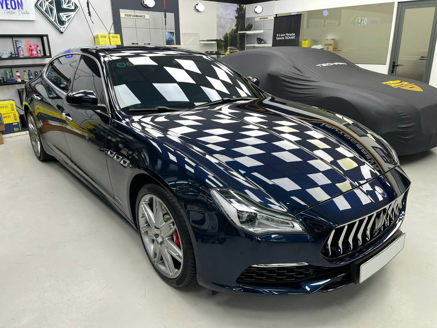 Maserati-Quattroporte-GTS-V8-2019 (3).jpg