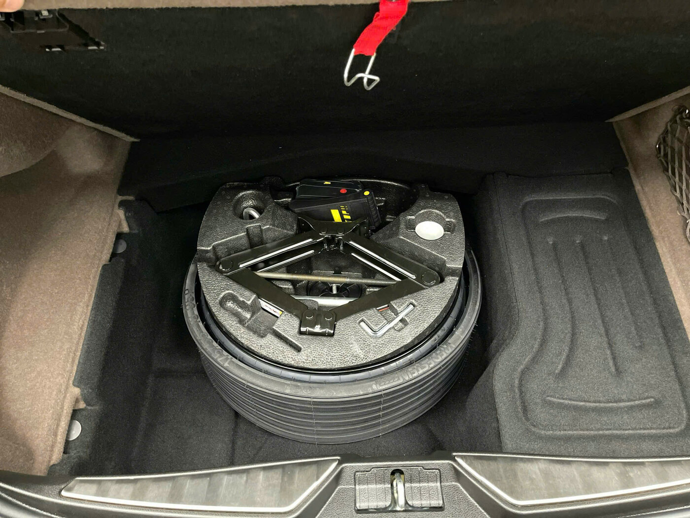 Maserati-Quattroporte-GTS-V8-2019 (9).jpg