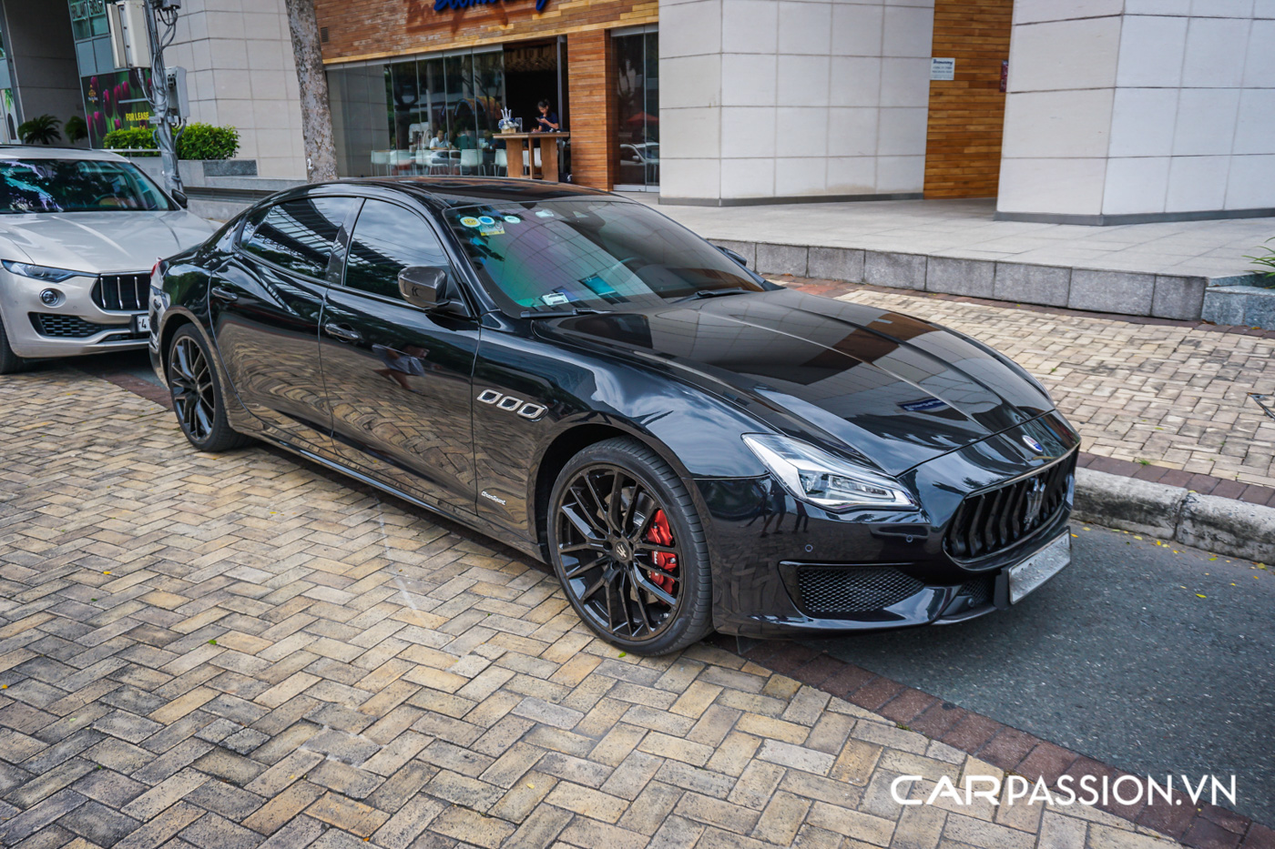 Maserati-Quattroporte.jpg