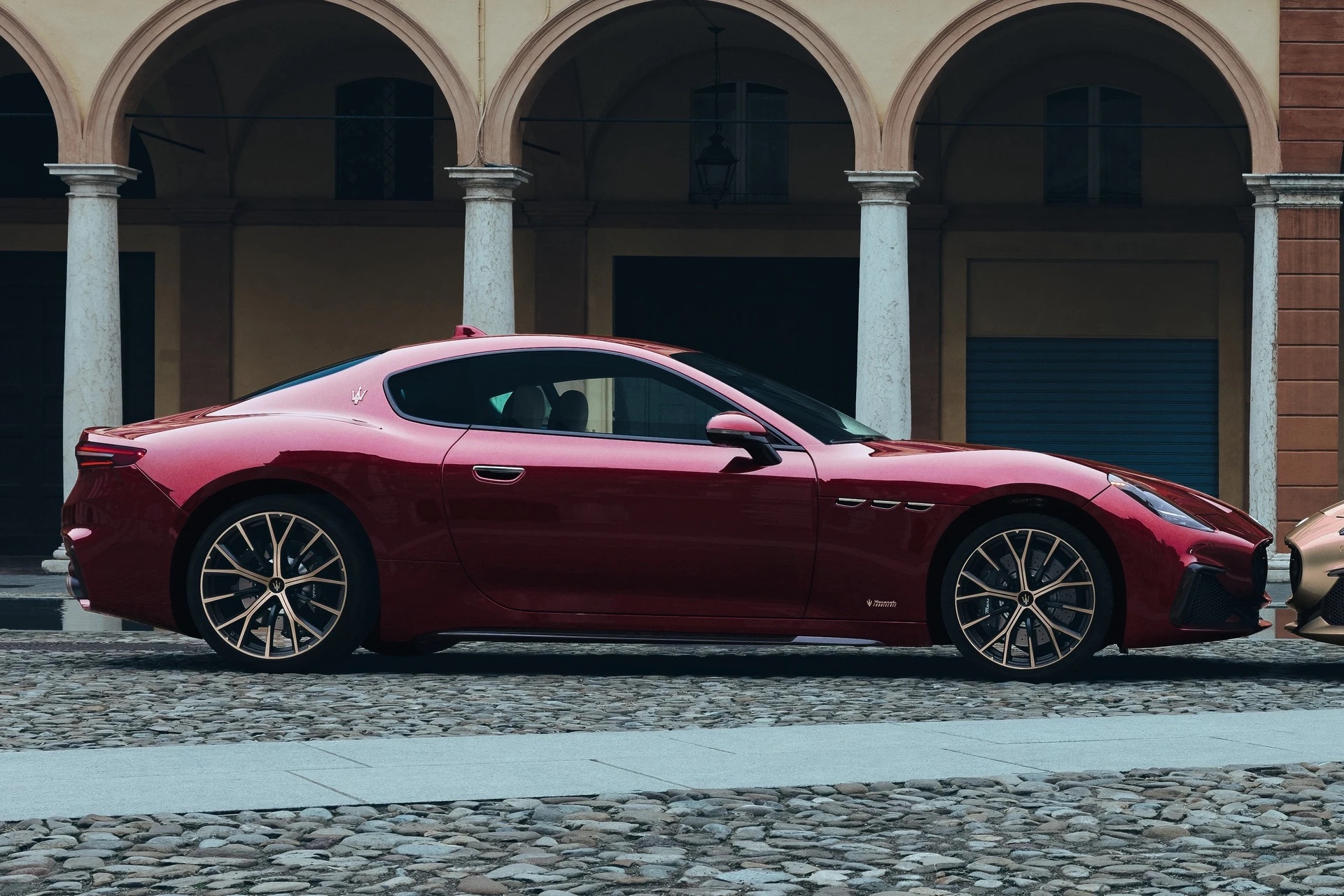 Maserati_GranTurismo_Meccanica_Lirica_8.jpg