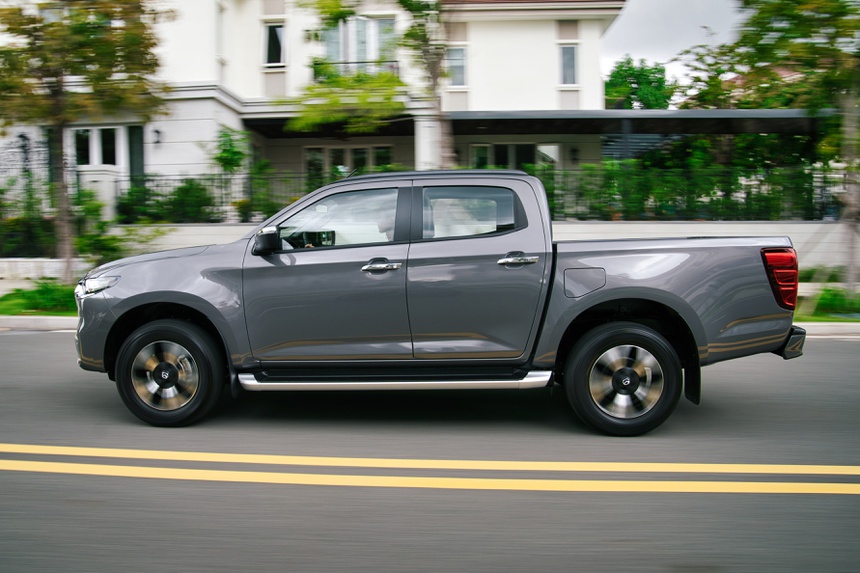 Mazda-BT50-2021-canh-tranh-ranger-hilux-triton-anh-3.jpg
