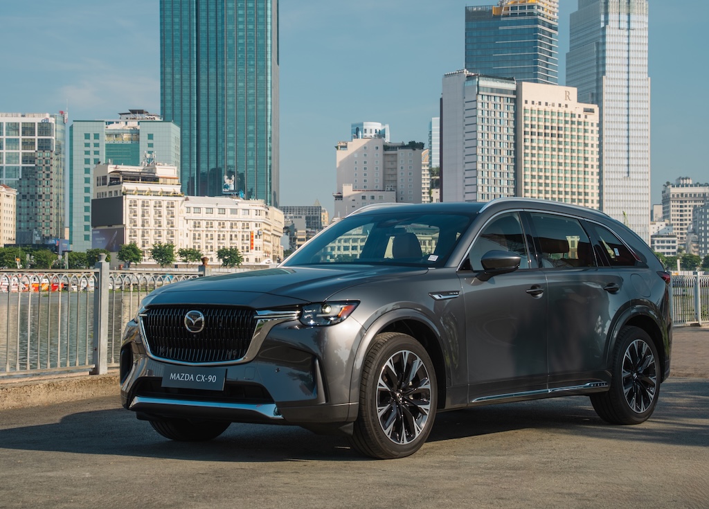 Mazda CX90_01.jpg