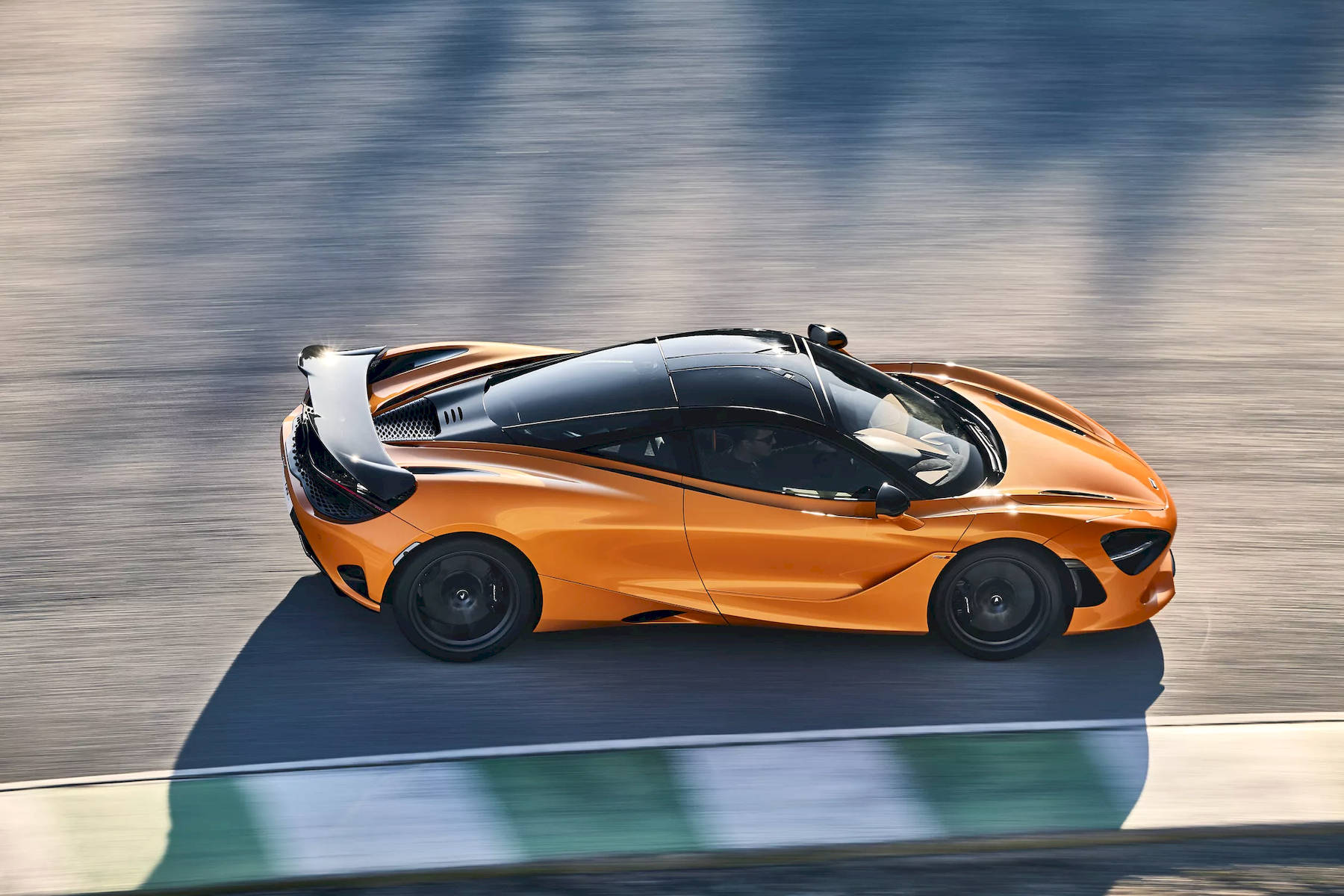 Mclaren-750-S-15.jpg