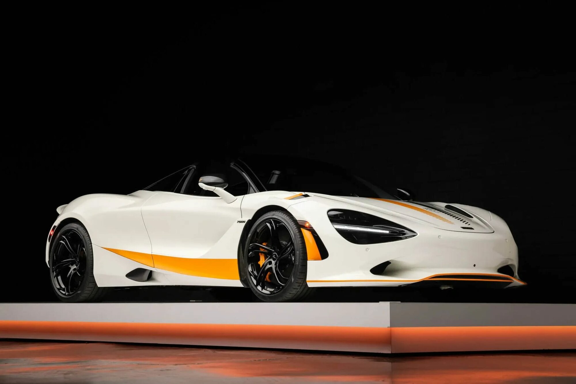 McLaren 750S Spider Triple Crown phiên bản Monaco White-anh-10.jpg
