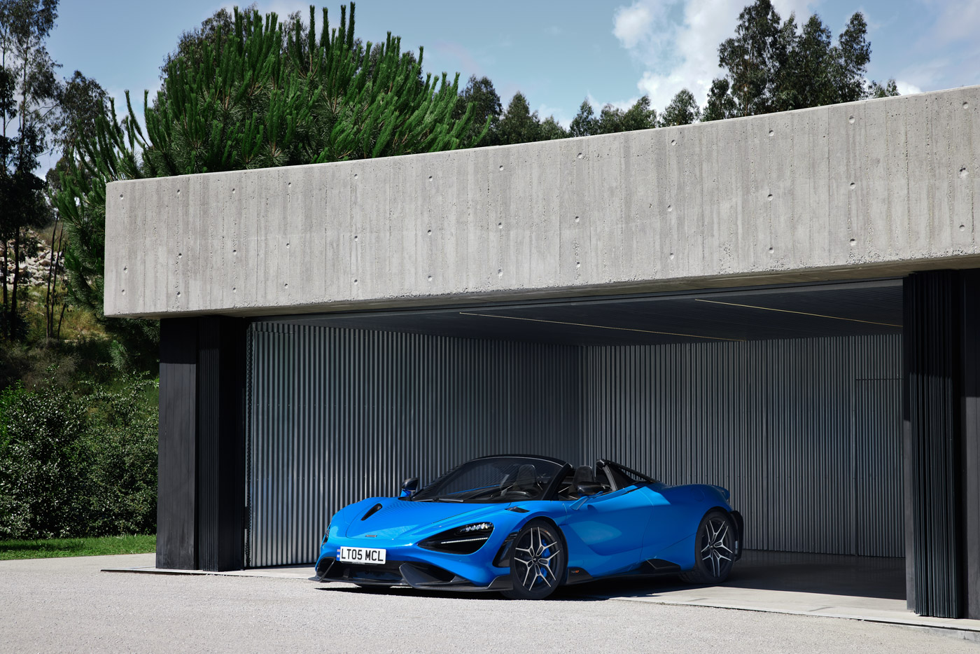 McLaren-765-LT-Spider-siêu-xe-mui-trần-hiệu-năng-cao-dẫn-đầu-phân-khúc-3.jpg