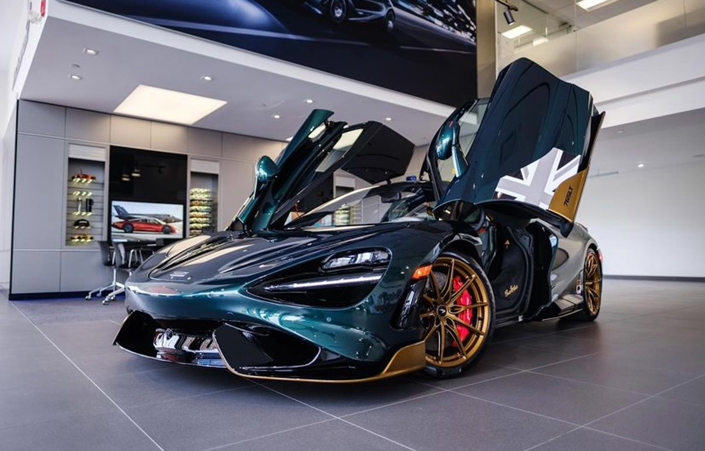 McLaren 765LT MSO (5).JPG