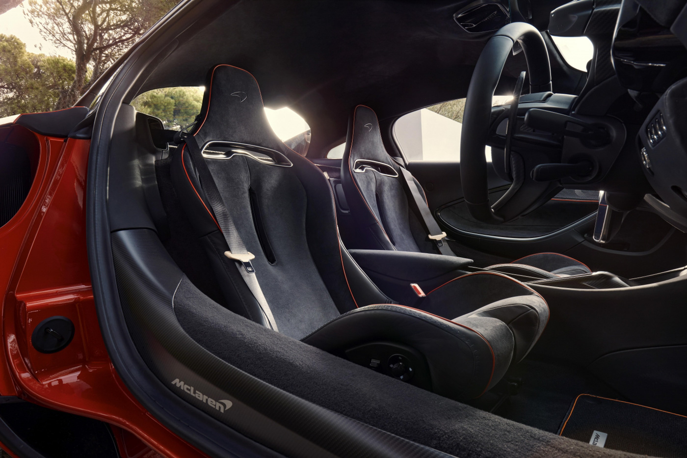 McLaren-Artura-hybrid-3.jpg