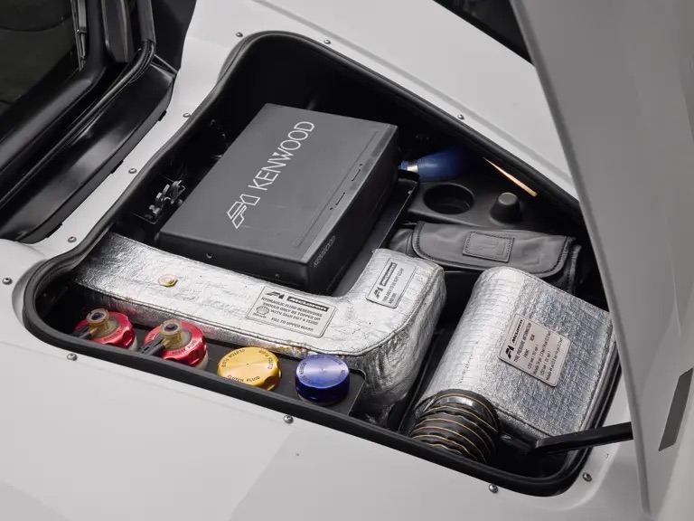 McLaren F1 1994-anh-5.jpeg