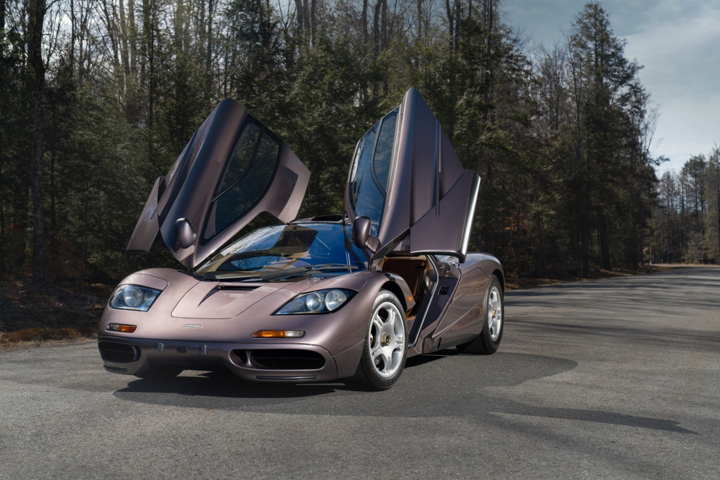 McLaren-F1-đời-1995-được-bán-với-giá-hơn-20-triệu-Đô-4.jpg