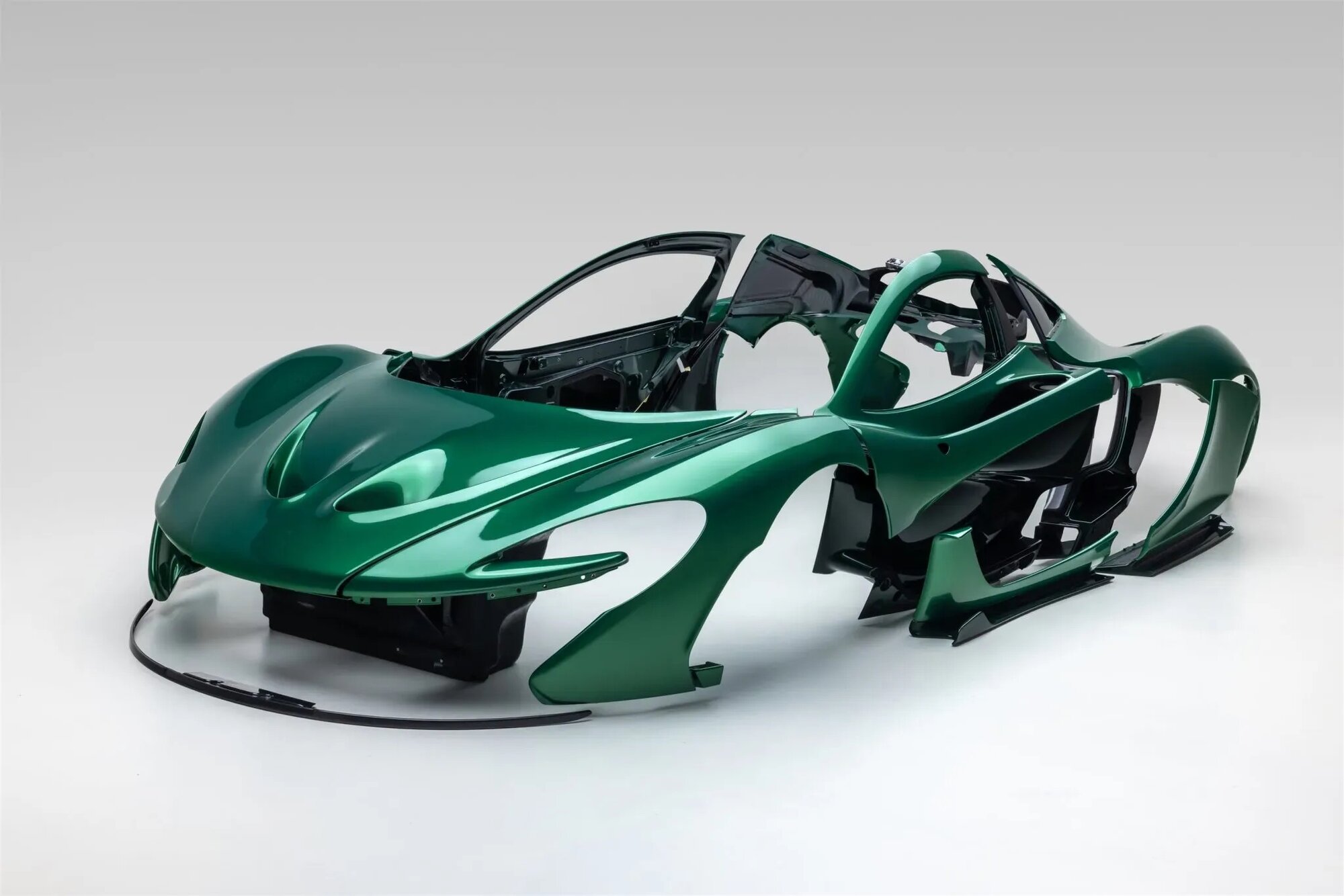 McLaren-P1-Body-Panels-For-Sale-1.jpeg