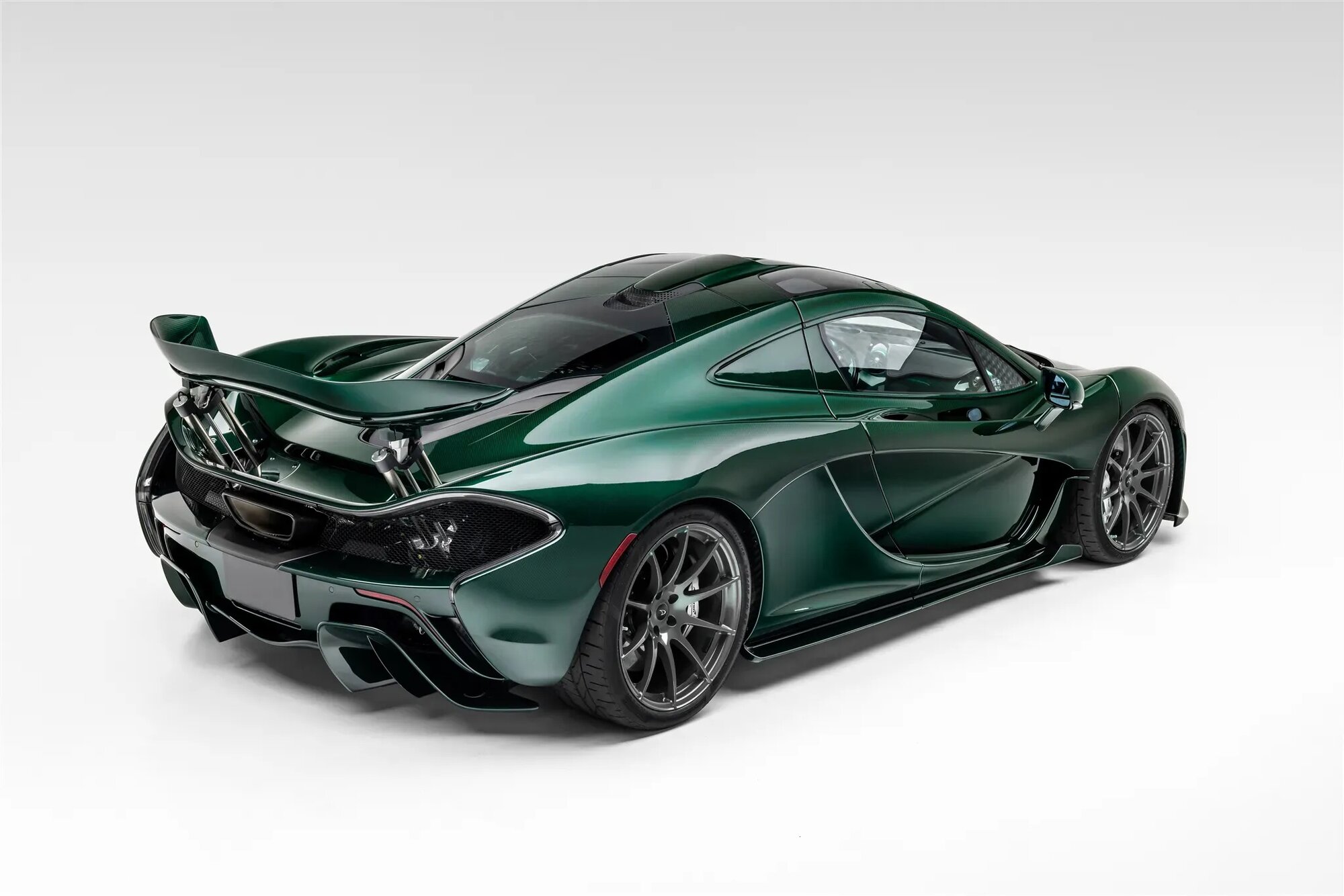 McLaren-P1-Body-Panels-For-Sale-29.jpeg