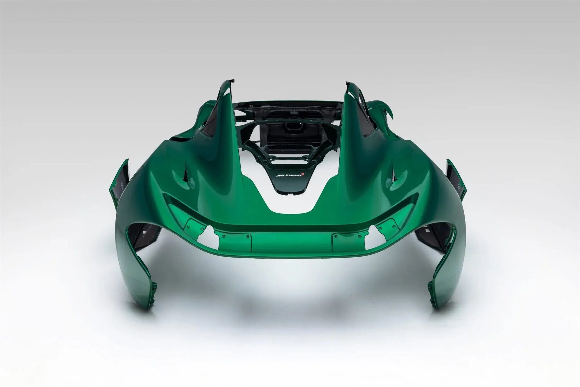 McLaren-P1-Body-Panels-For-Sale-5.jpeg