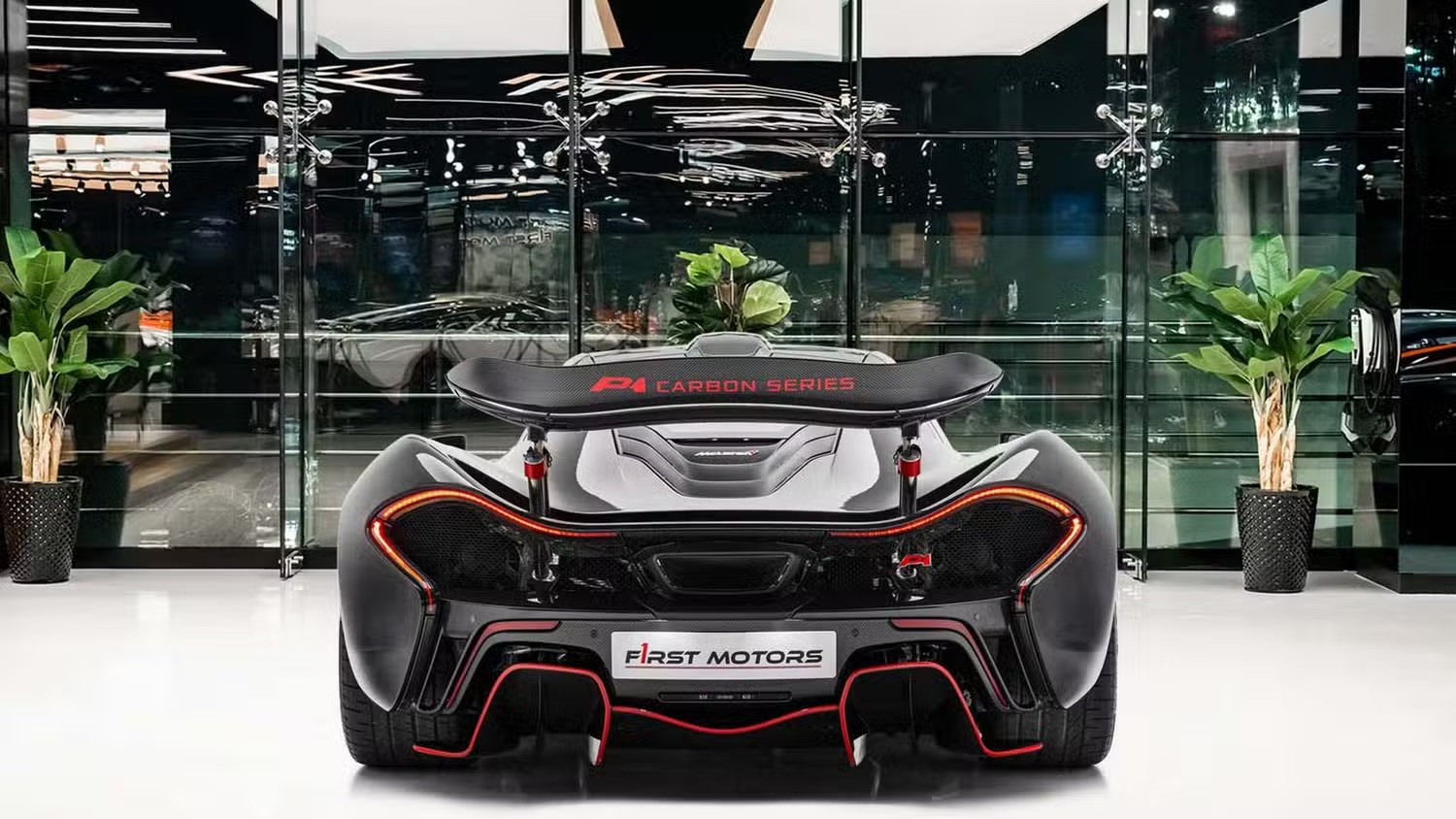 McLaren P1 Carbon Series 1.jpeg