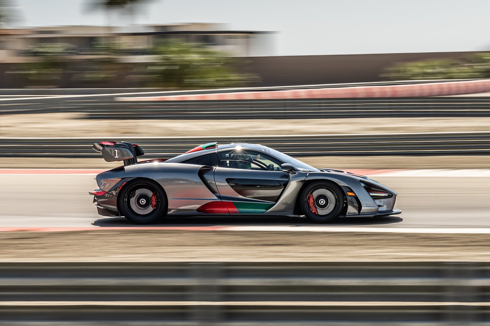 McLaren Senna (1).jpg