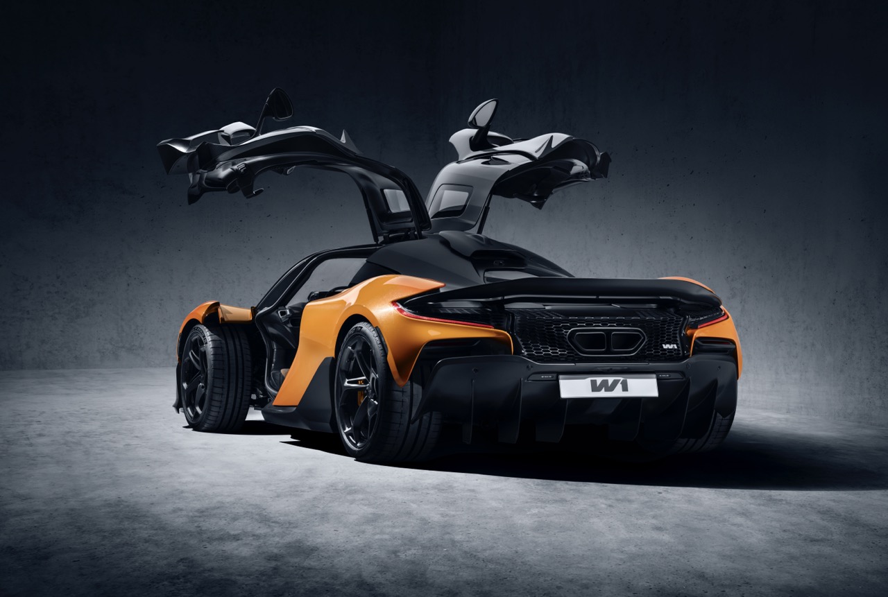 McLaren W1 (4) Large.jpeg