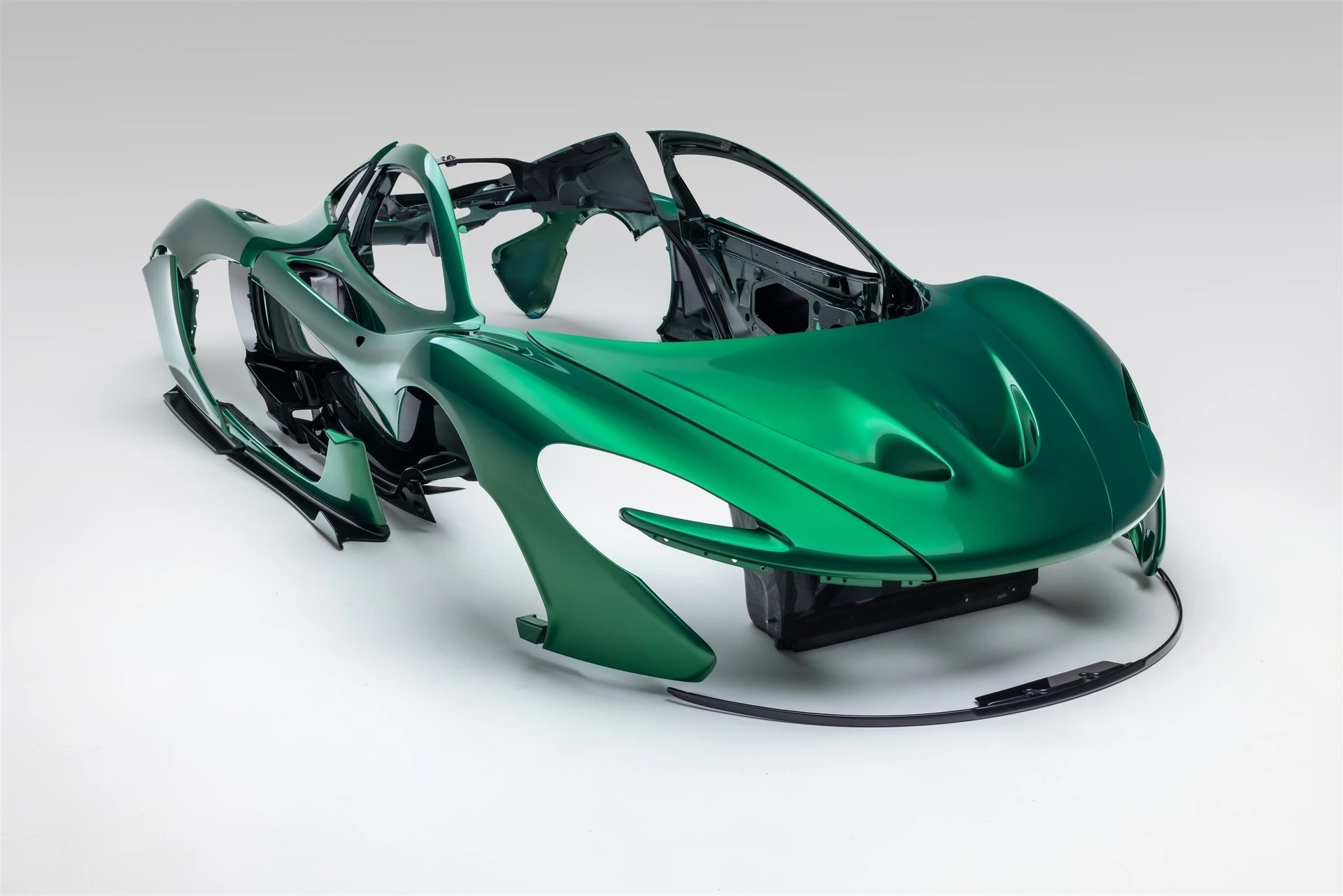 McLaren_P1_Carbon_Body_Panel_5.jpg