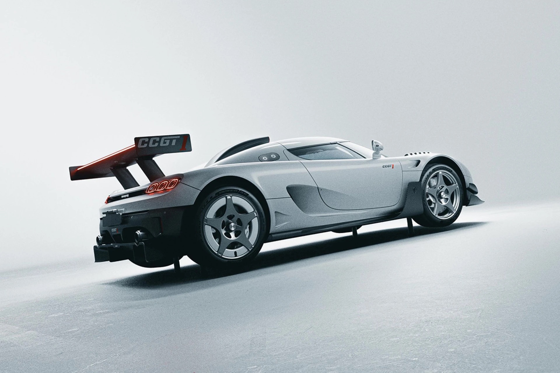 megacar-Koenigsegg CCGT1-anh-3.jpeg