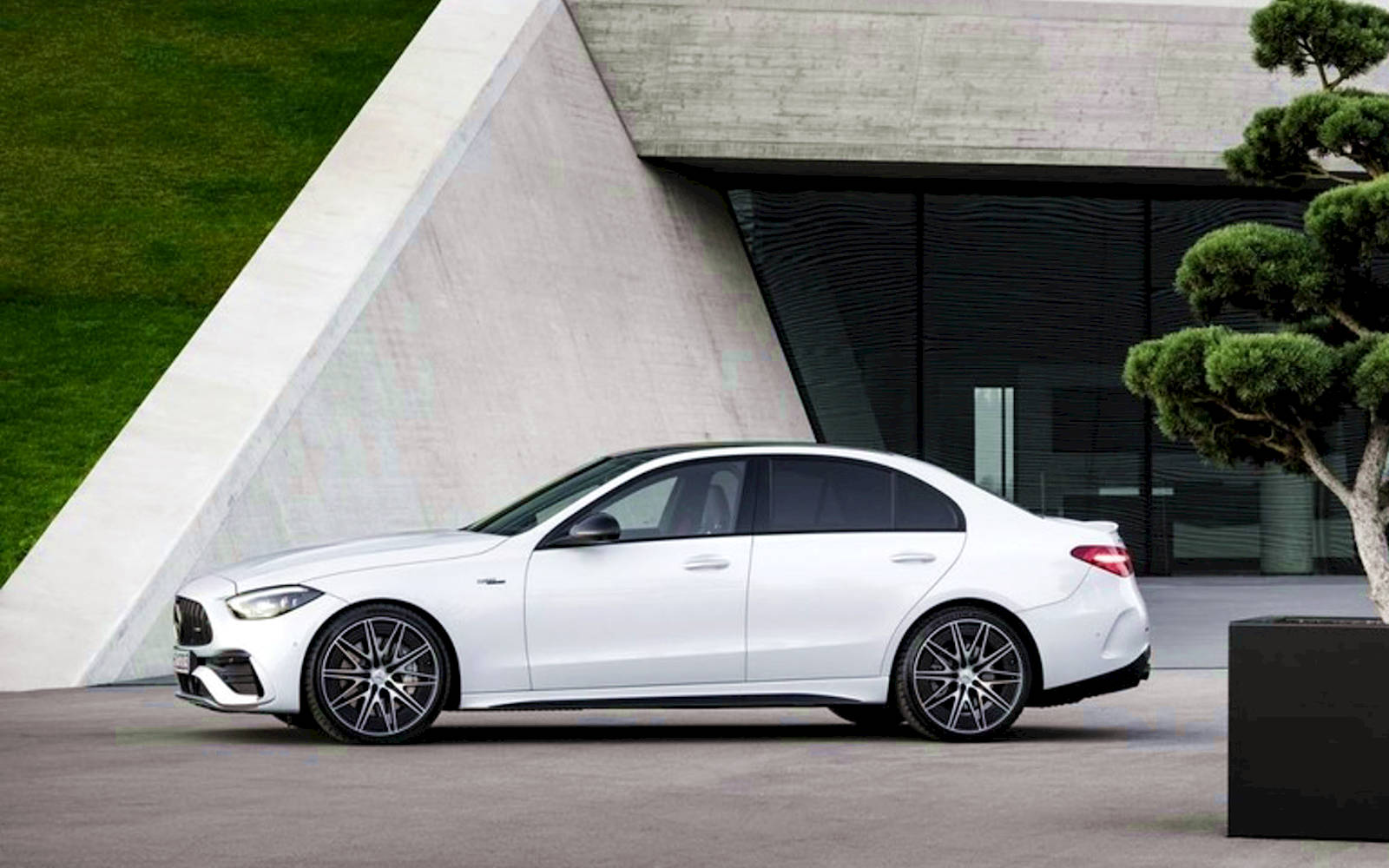 Mercedes-AMG-C43-anh-2022-anh-_4.jpg