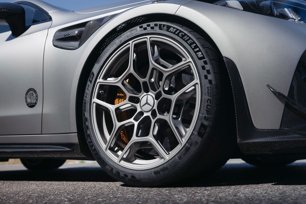 Mercedes-AMG CLE 646 Spezialanfertigung-anh-11.jpeg