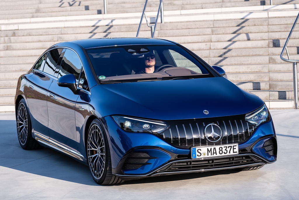 Mercedes-AMG EQE (1).jpg