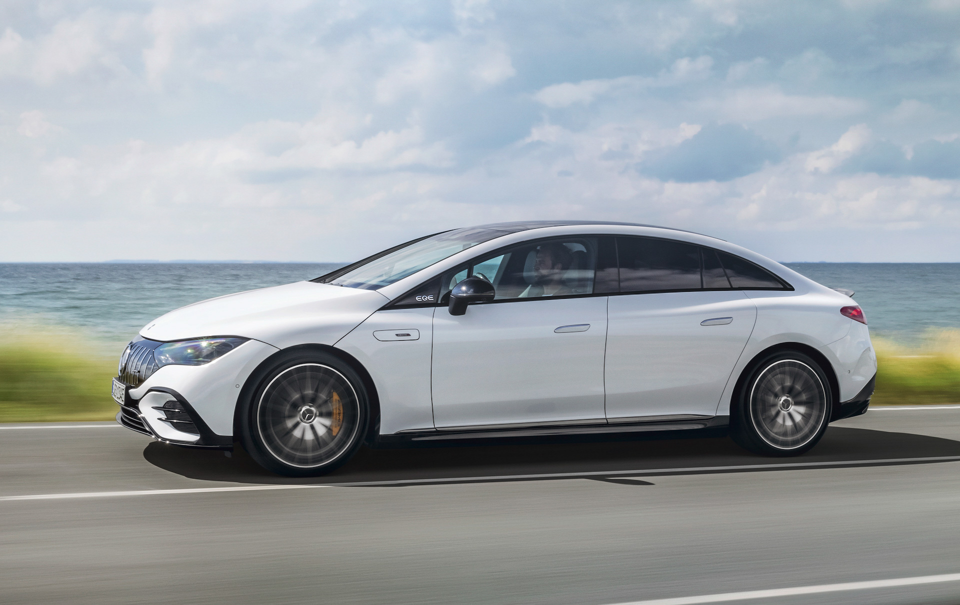Mercedes-AMG EQE (14).jpg