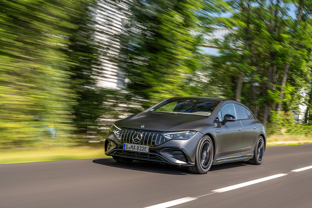 Mercedes-AMG EQE (15).jpg