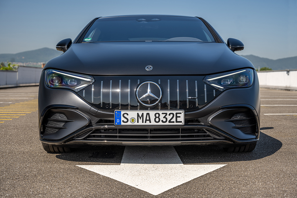 Mercedes-AMG EQE (8).jpg