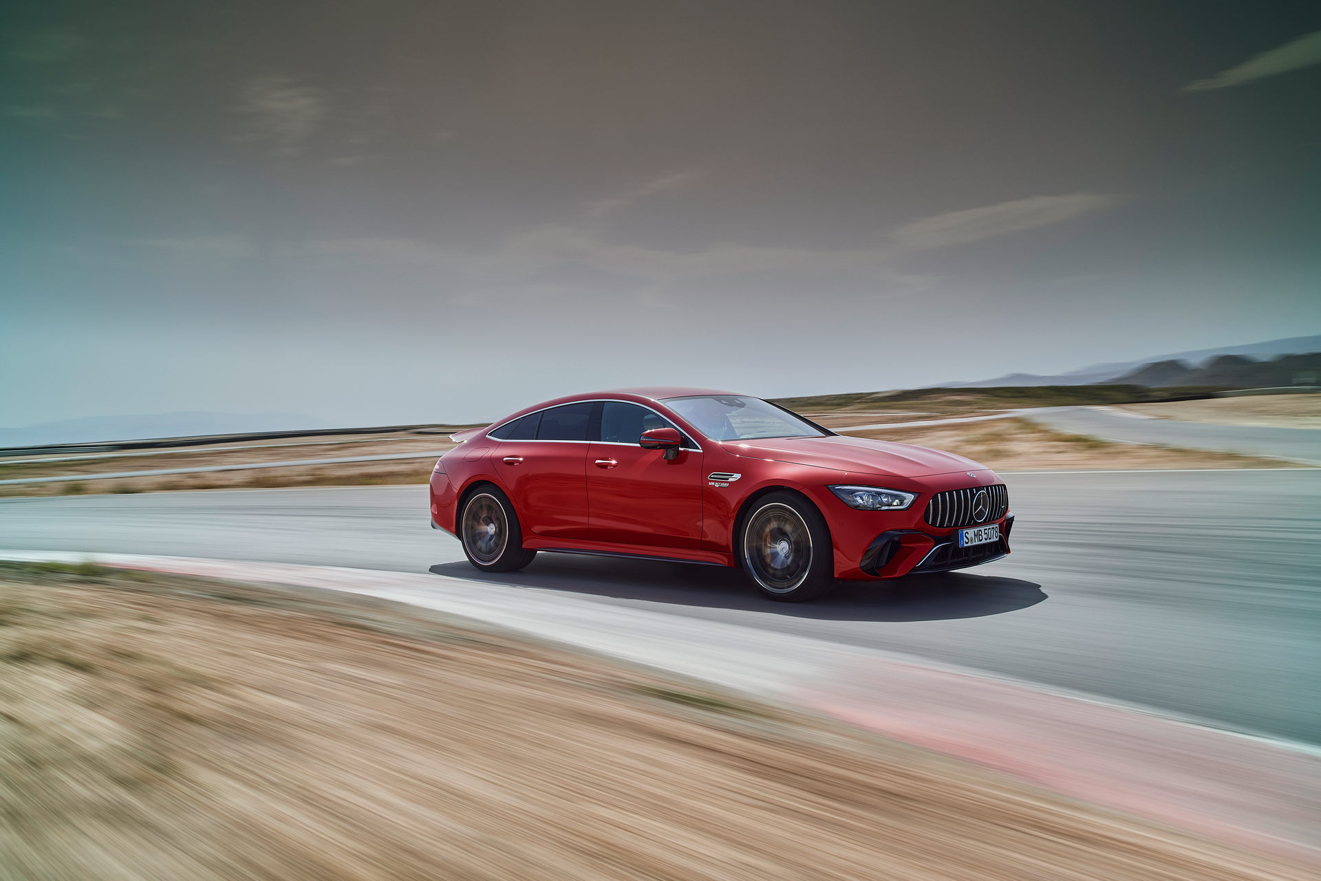 Mercedes-AMG GT 63 S E Performance (12).jpg