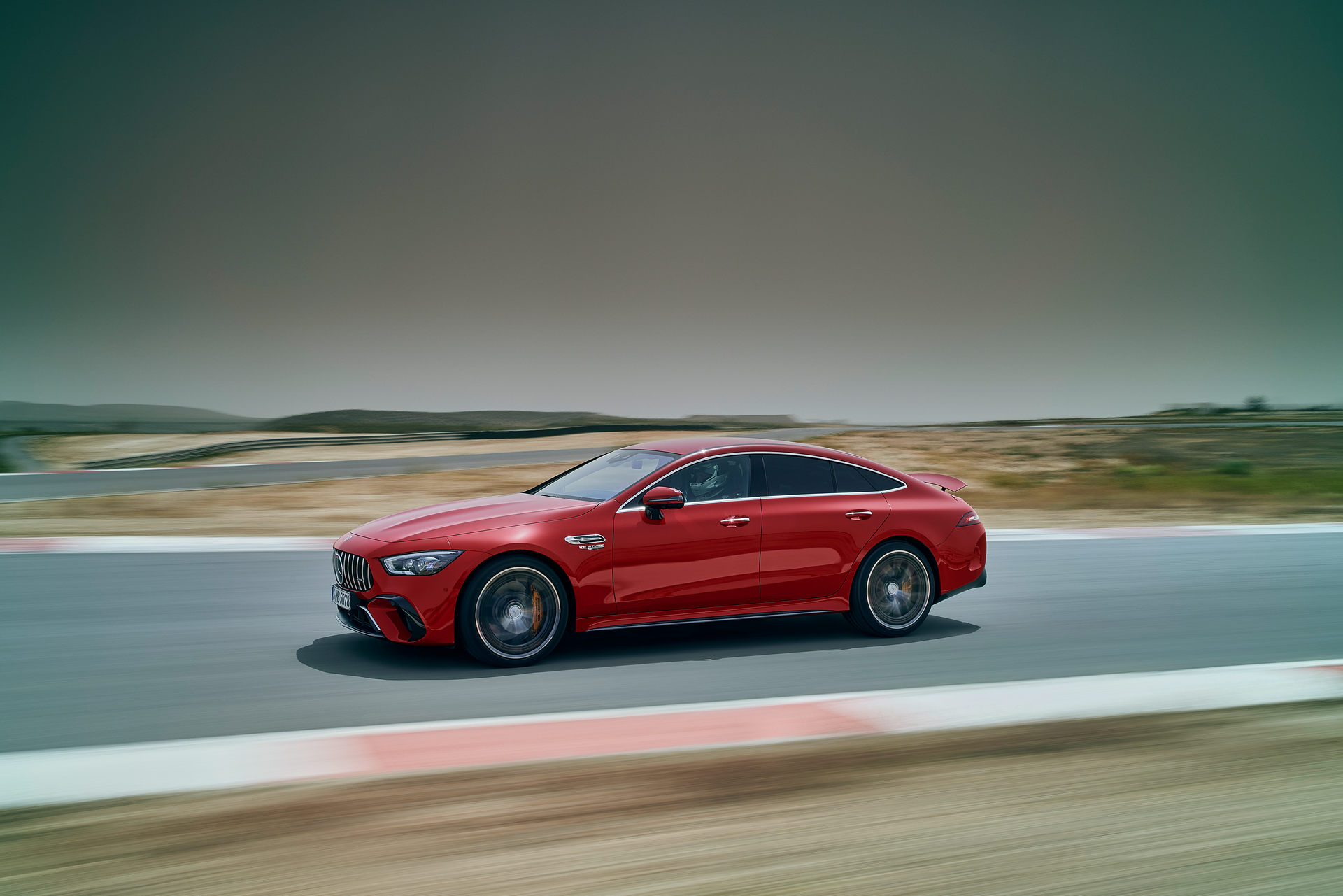 Mercedes-AMG GT 63 S E Performance (13).jpg